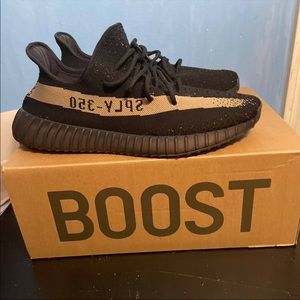 Yeezy 350 olive